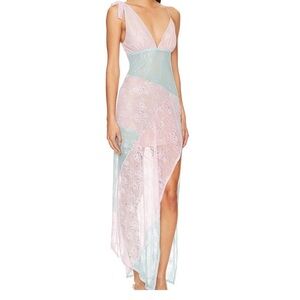 MAJORELLE Lace Detail Dress in Soft Pink